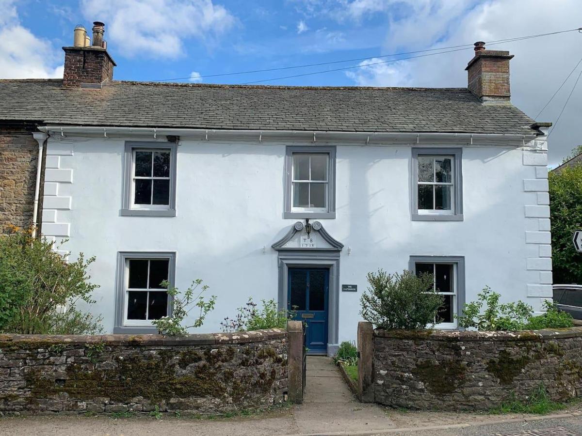 Stunning 4-Bed Grade II House In The Lake District Wigton Exterior foto