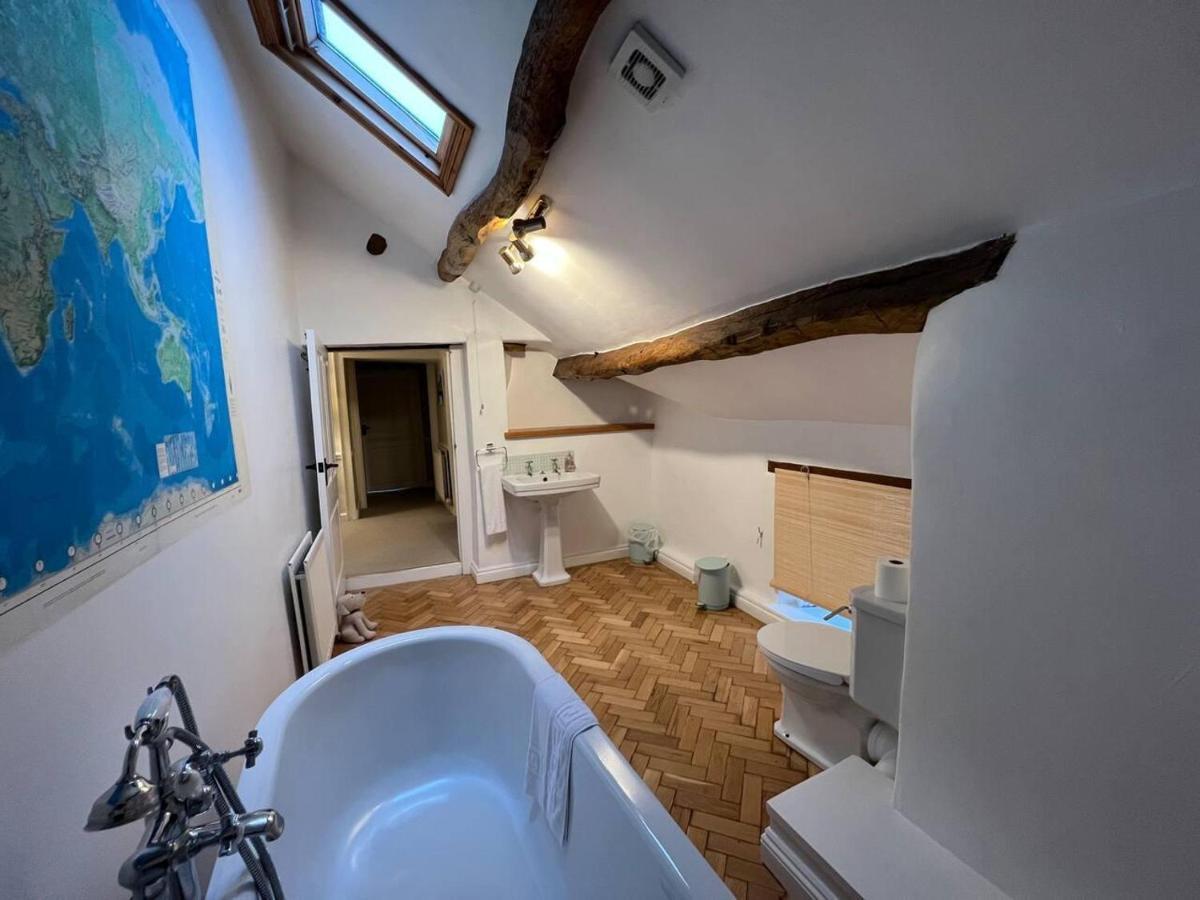 Stunning 4-Bed Grade II House In The Lake District Wigton Exterior foto